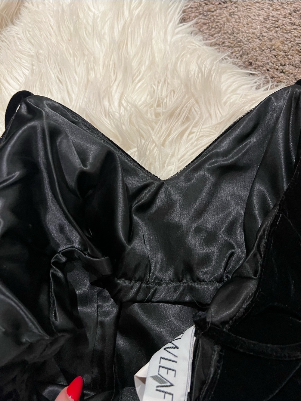 Velvet Cocktail dress, Vintage 1980s with Purple taffeta ruffle detail - Picture 5 of 9